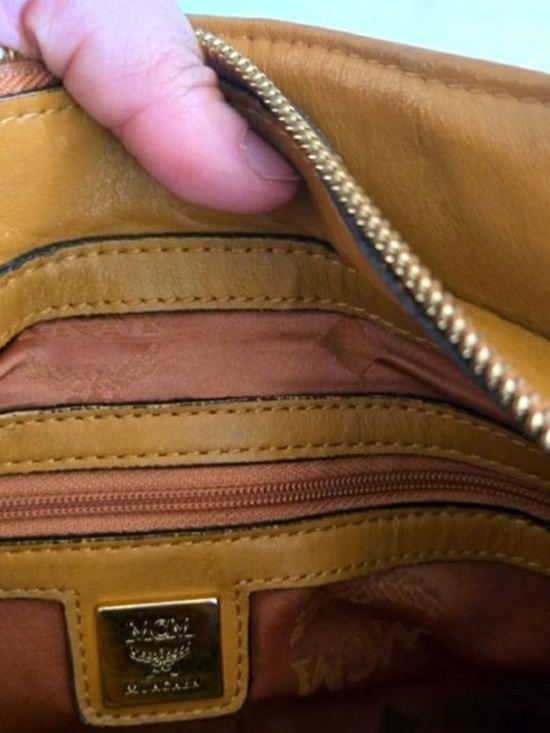 MCM Authentic Women's Tan Leather Handbag
SOLD SOLD - Picture 8 of 16
